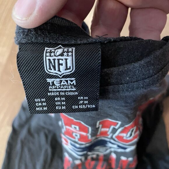 New England Patriots NFL Team Apparel Black T Shirt Mens Medium - Picture 4 of 6